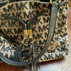 Go Kors bag purse